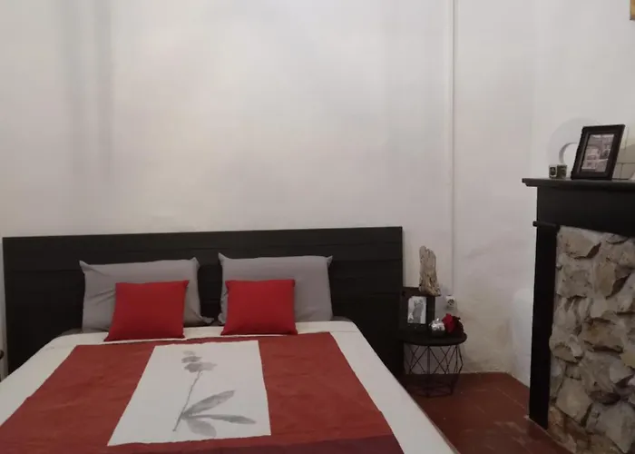 La Maison Du Bonheur * Ville-di-Paraso