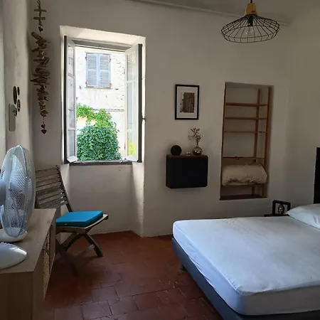 La Maison Du Bonheur * Ville-di-Paraso